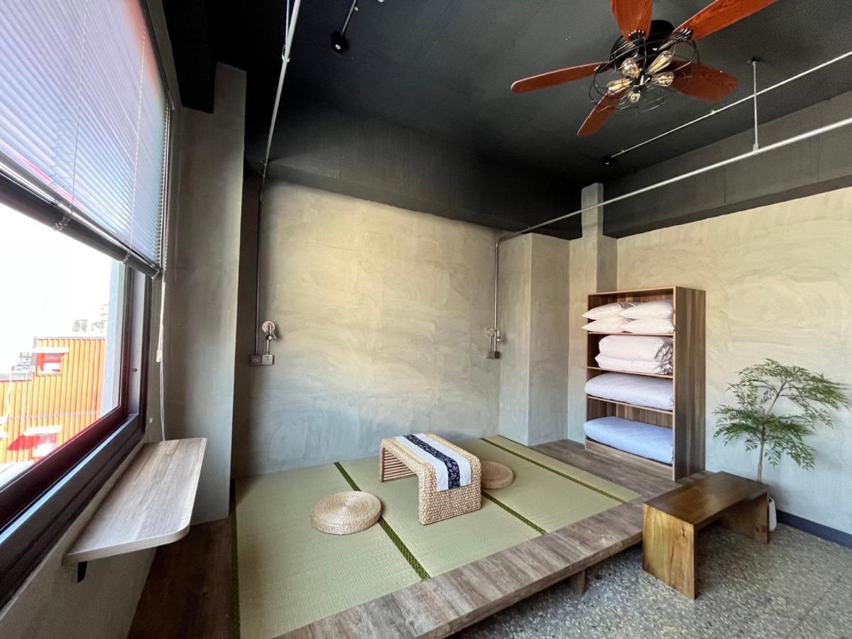 The Retro Tai-Pan Hotell Tainan Eksteriør bilde
