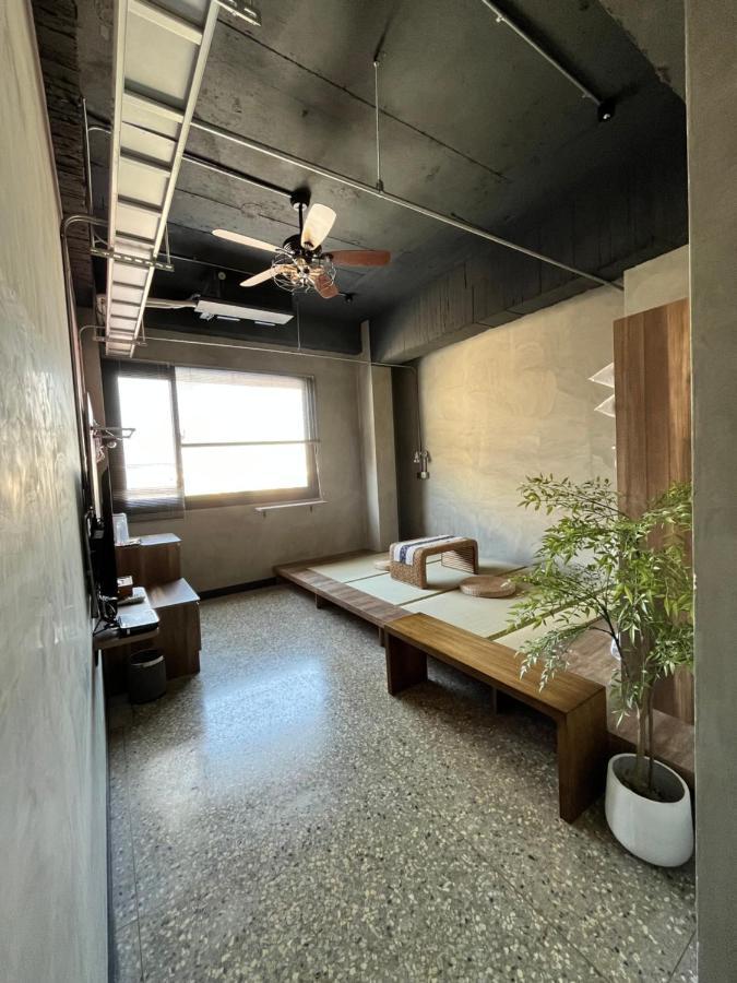 The Retro Tai-Pan Hotell Tainan Eksteriør bilde