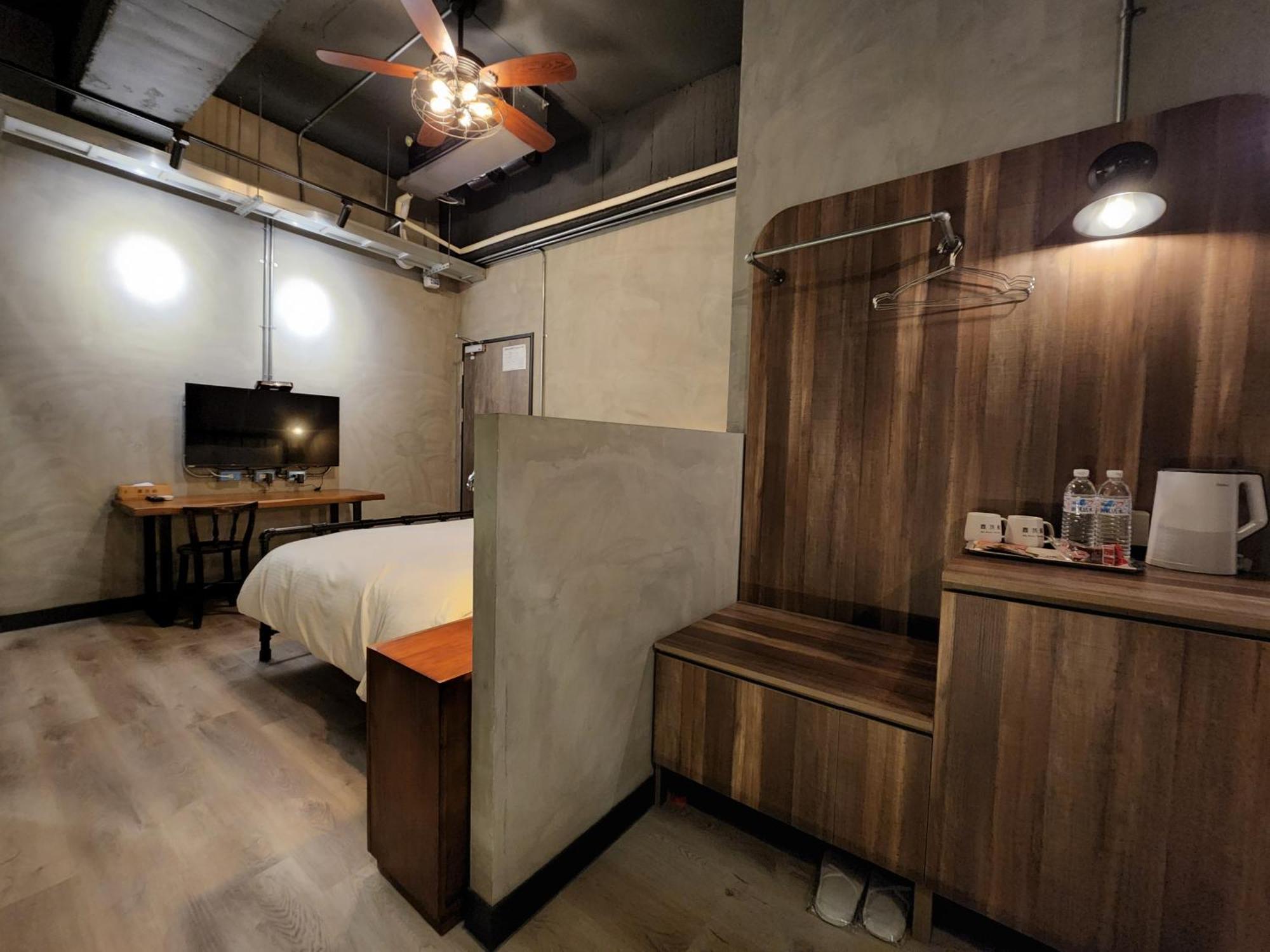 The Retro Tai-Pan Hotell Tainan Eksteriør bilde