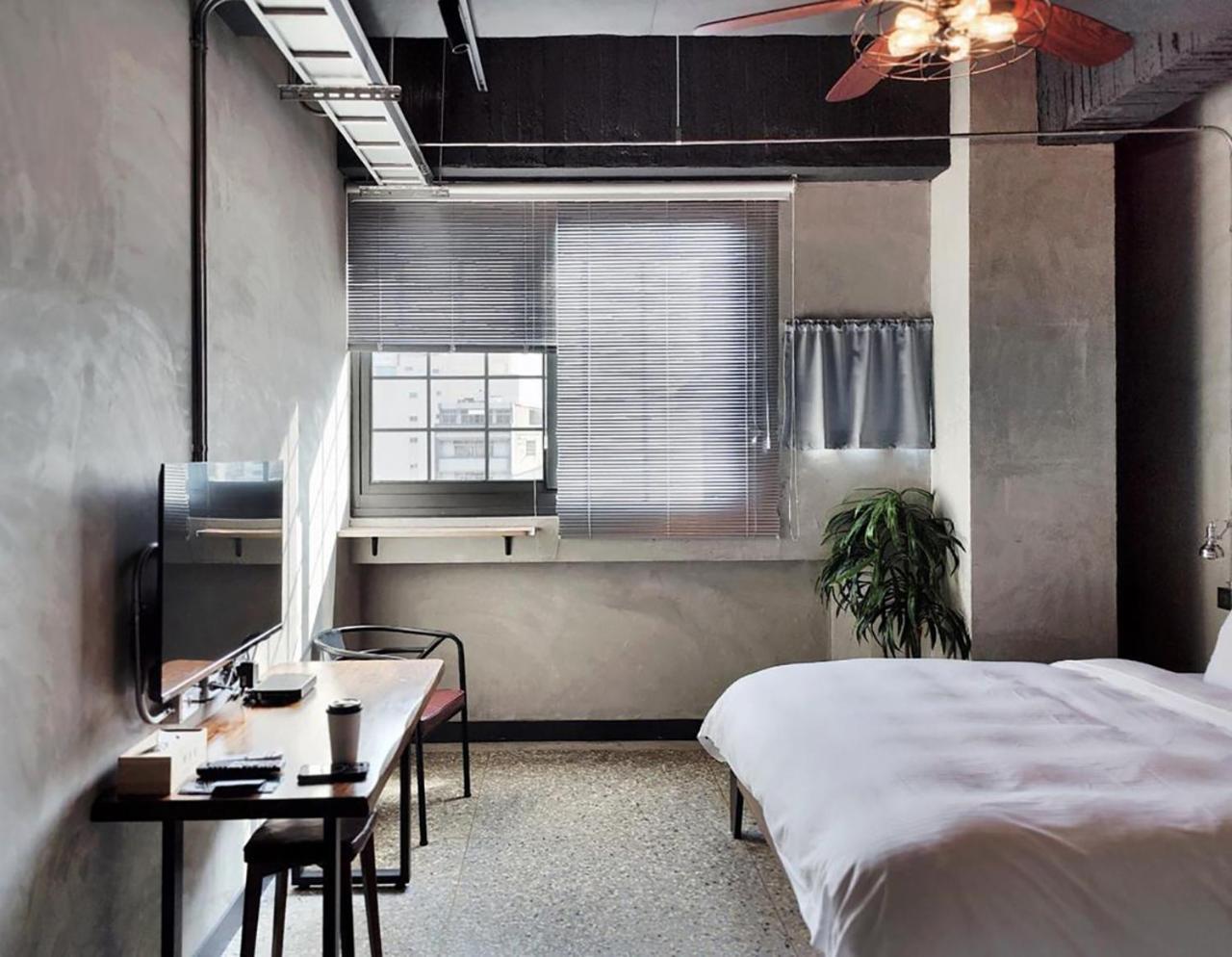 The Retro Tai-Pan Hotell Tainan Eksteriør bilde